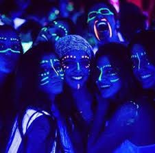 baladeiro-rio-servicos-adicionais-pintura-neon